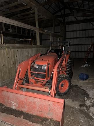 Image of Kubota L2501 equipment image 2