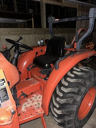 Image of Kubota L2501 equipment image 3