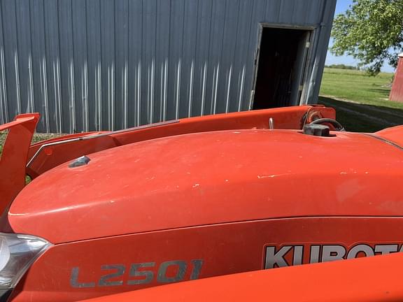 Image of Kubota L2501 equipment image 1
