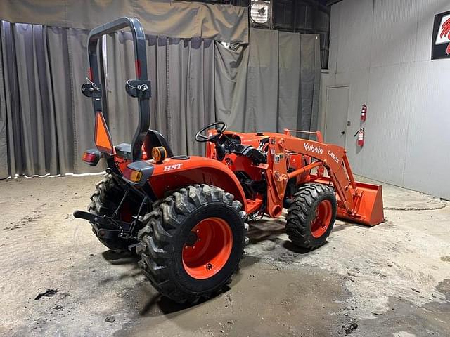 Image of Kubota L2501D equipment image 4