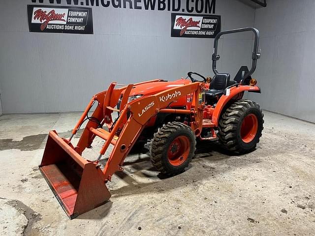 Image of Kubota L2501D equipment image 1