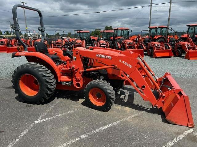 Image of Kubota L2501HST equipment image 3