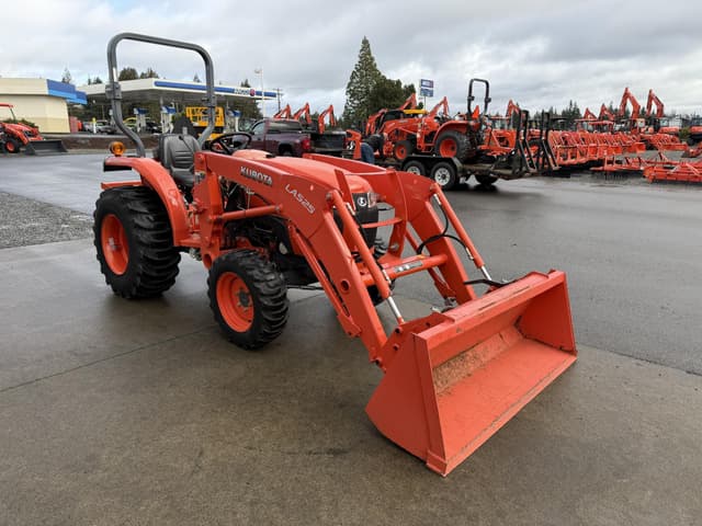 Image of Kubota L2501HST equipment image 3