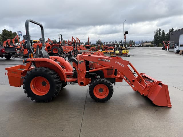 Image of Kubota L2501HST equipment image 4