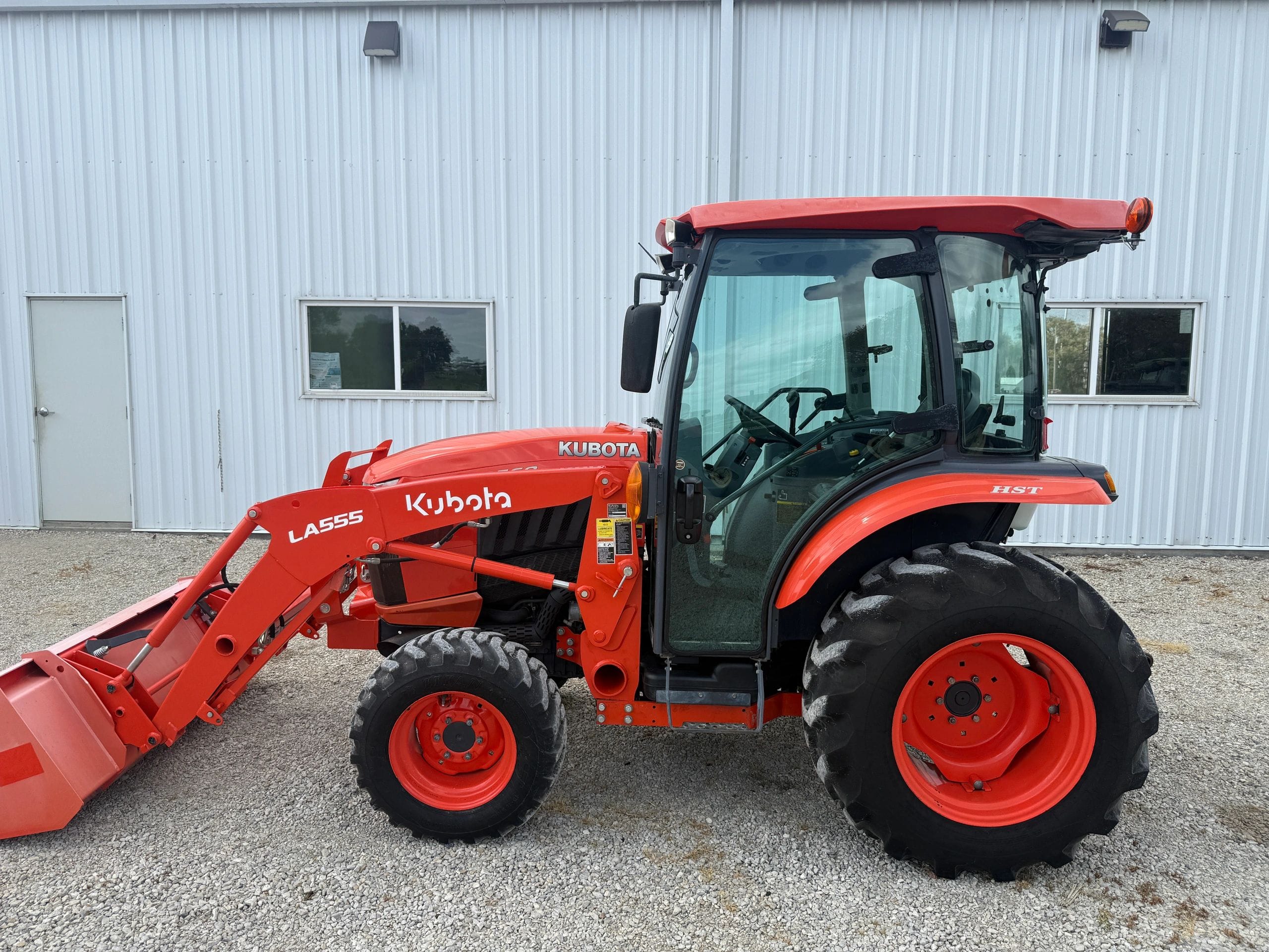 2018 Kubota L3560 Equipment Image0