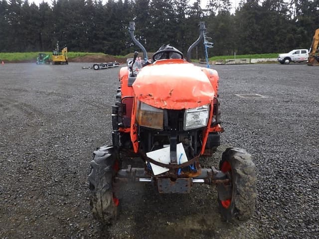 Image of Kubota L3560 equipment image 1