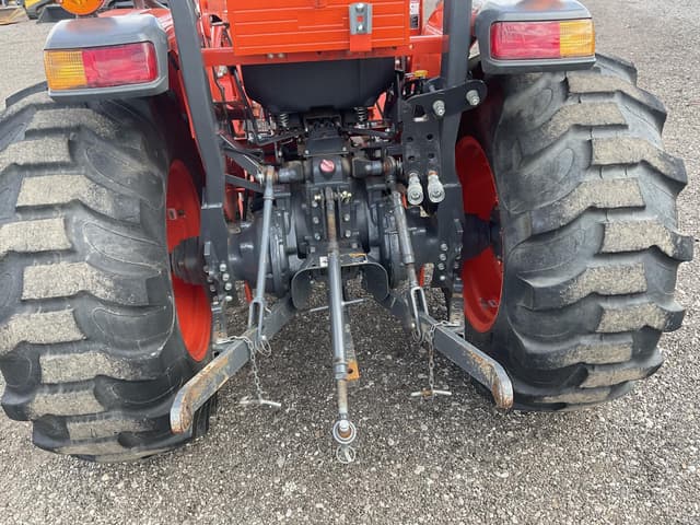 Image of Kubota L4701 equipment image 4