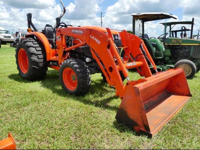 Image of Kubota L4701 equipment image 1