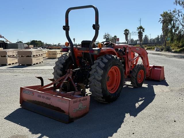 Image of Kubota L4701 equipment image 2