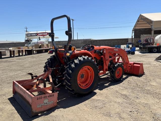 Image of Kubota L4701 equipment image 2