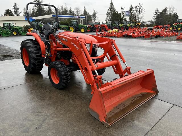 Image of Kubota L5460HST equipment image 3