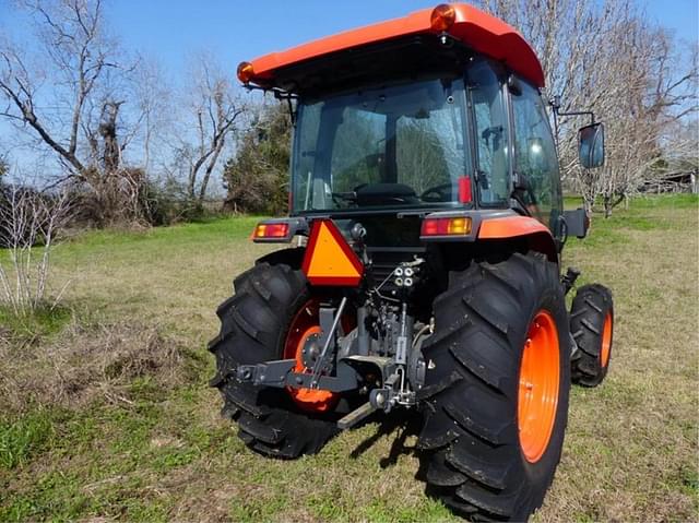 Image of Kubota L6060 equipment image 2