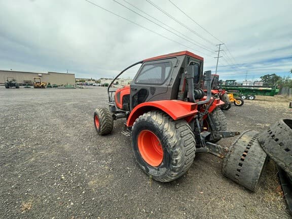 Image of Kubota M5-111 equipment image 3