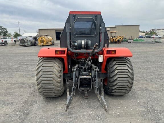 Image of Kubota M5-111 equipment image 3