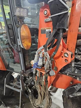 Image of Kubota M5-111 equipment image 1