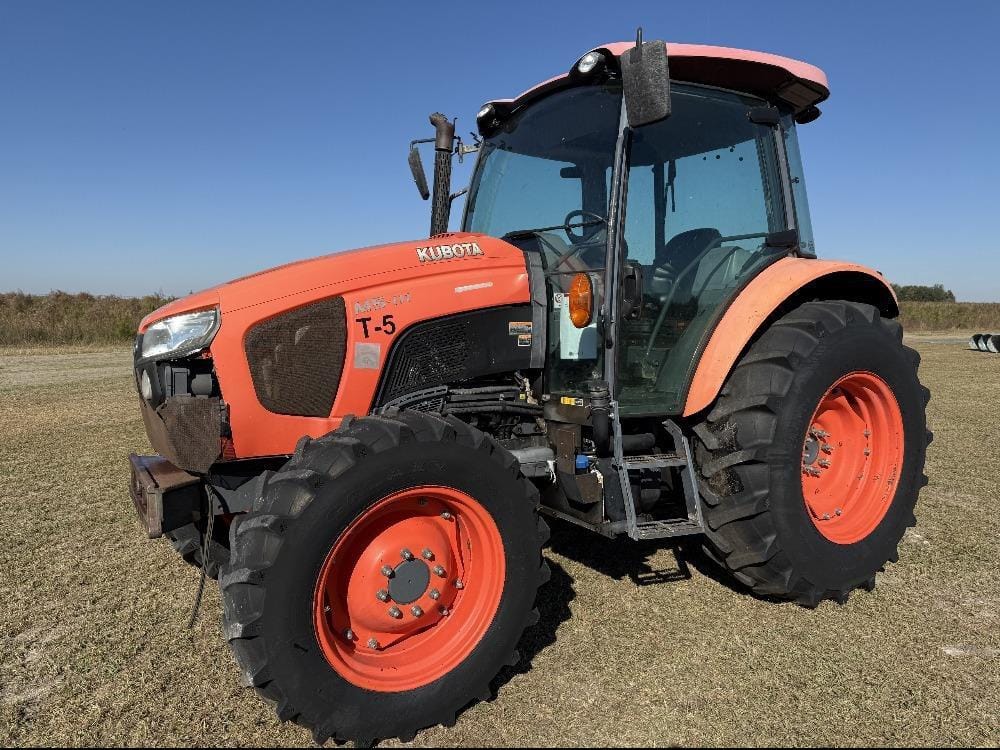 2018 Kubota M5-111 Equipment Image0