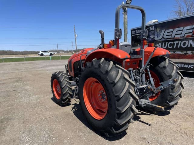 Image of Kubota M5-111D equipment image 2