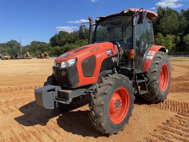 2018 Kubota M5-111 Equipment Image0