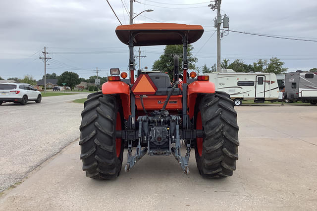 Image of Kubota M5-111 equipment image 3