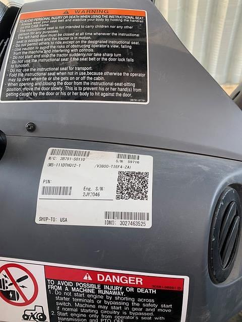 Image of Kubota M5-111 equipment image 4