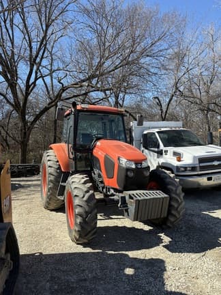 Image of Kubota M6-111 equipment image 2