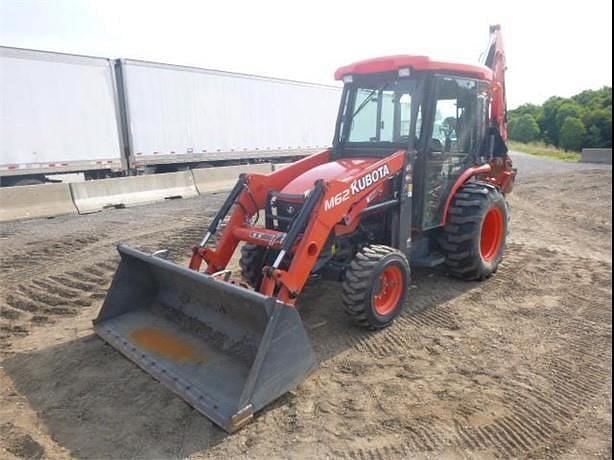 Image of Kubota M62 equipment image 1