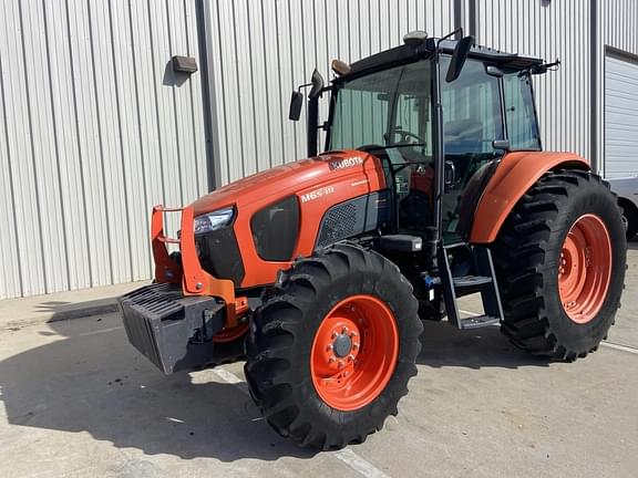 Image of Kubota M6S-111 equipment image 3