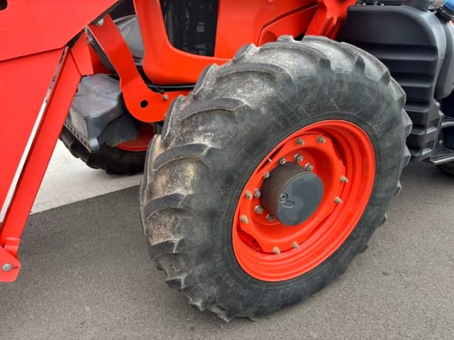 Image of Kubota M7.151 equipment image 2
