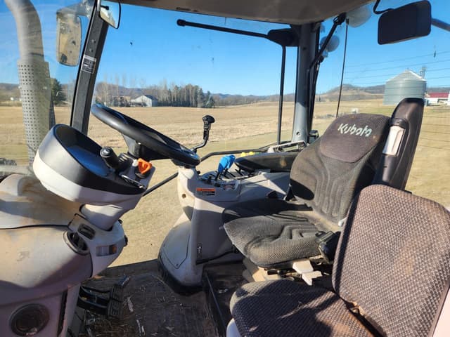 Image of Kubota M7.151 equipment image 3