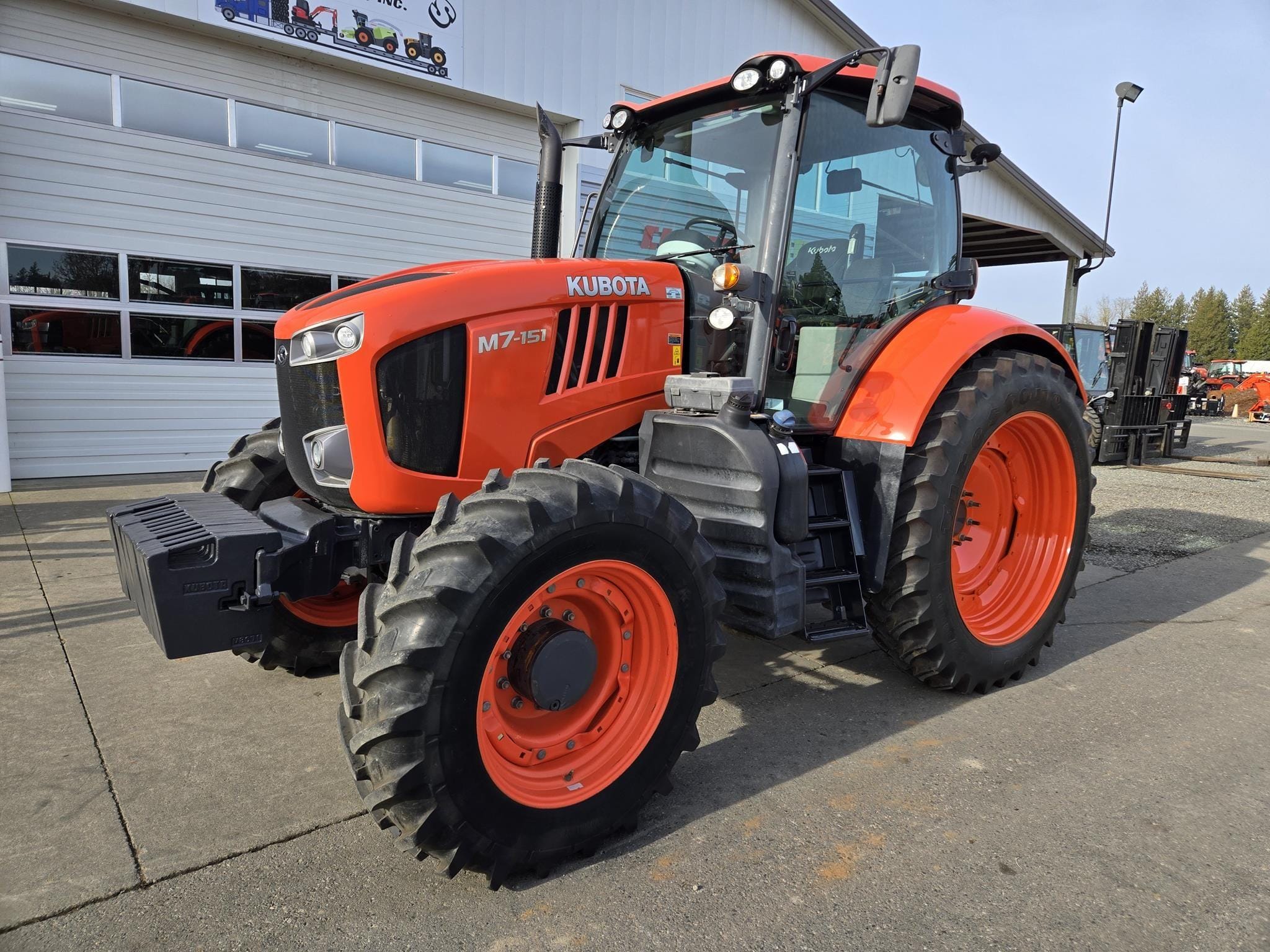 2018 Kubota M7.151 Equipment Image0