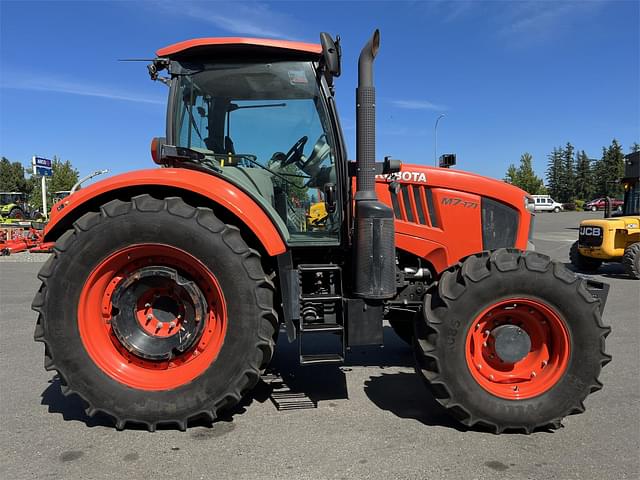 Image of Kubota M7.171 equipment image 4