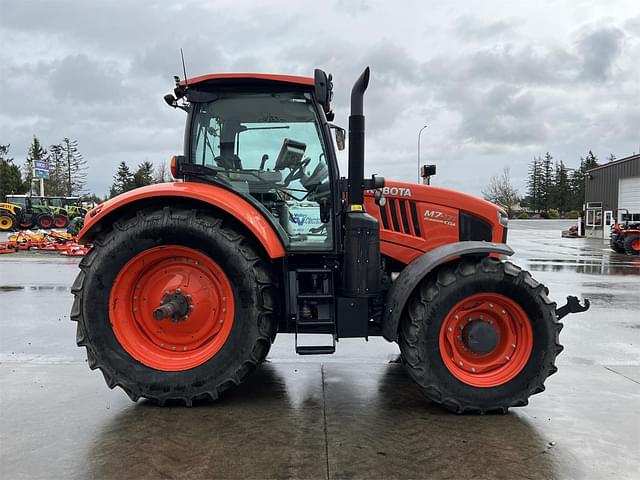 Image of Kubota M7.171 Premium KVT equipment image 4