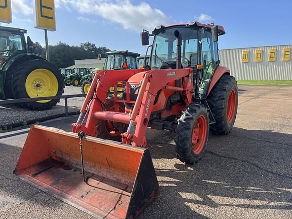 Image of Kubota M7060 equipment image 3