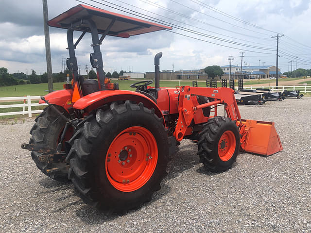 Image of Kubota M7060 equipment image 2