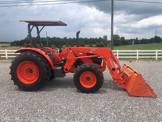 Image of Kubota M7060 equipment image 1