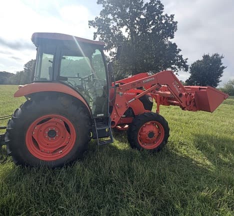 Image of Kubota M7060 Primary image