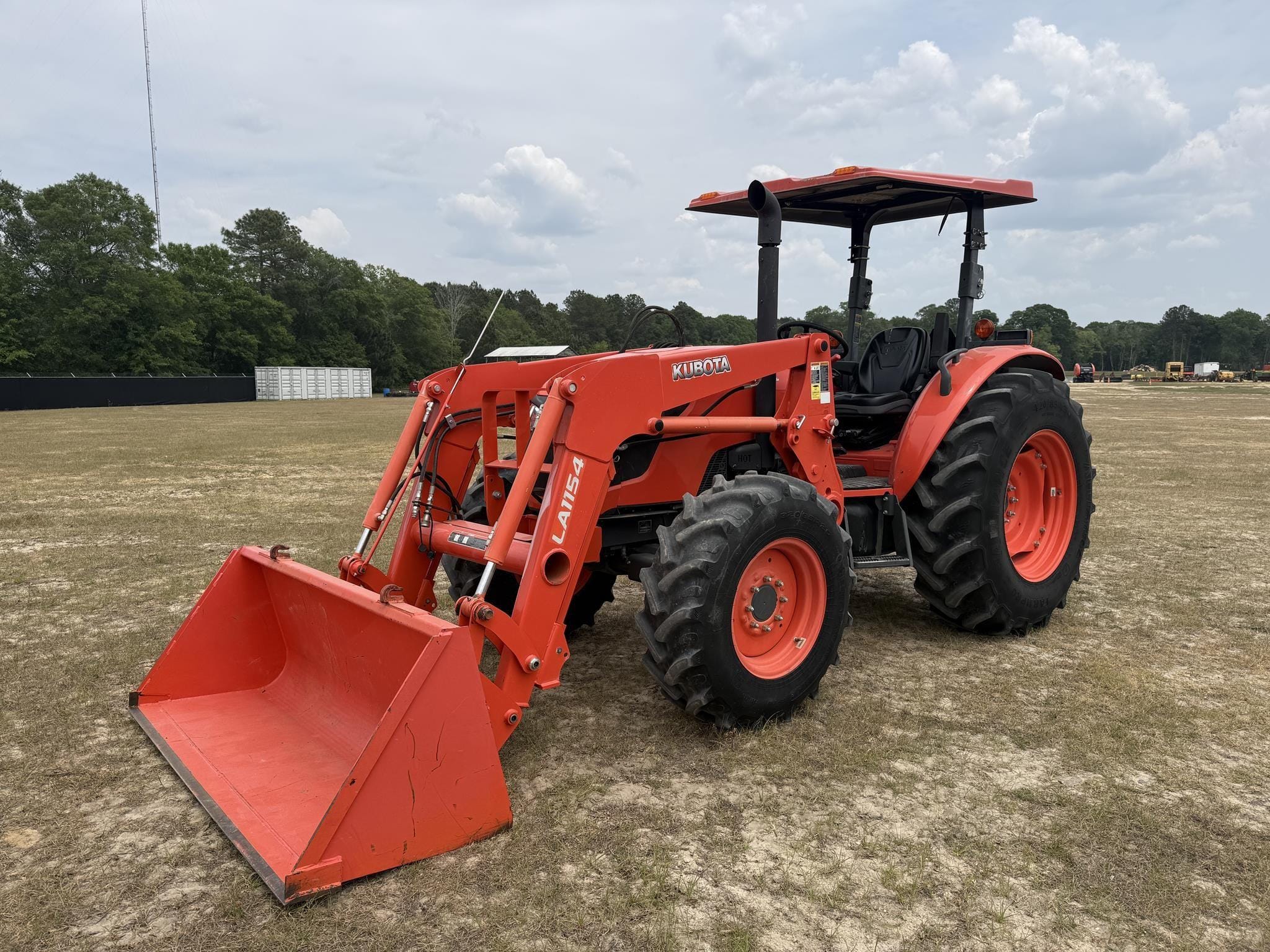 2018 Kubota M7060 Equipment Image0