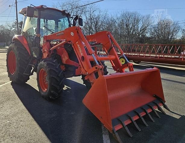 Image of Kubota M7060HDC equipment image 4