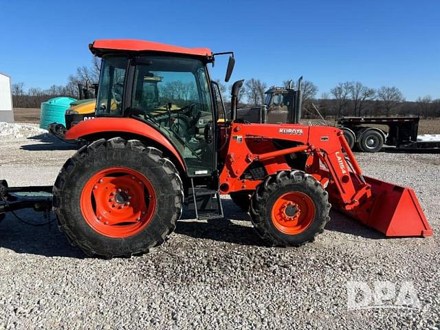 Image of Kubota M7060 equipment image 2