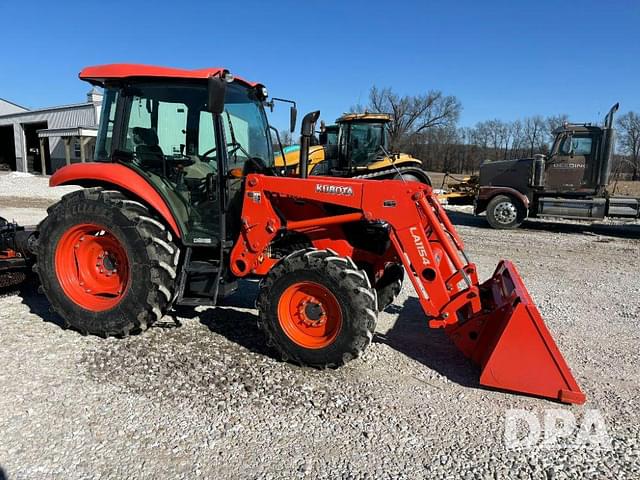 Image of Kubota M7060 equipment image 1