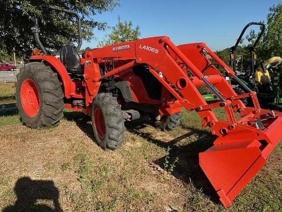 Image of Kubota MX4800 equipment image 2