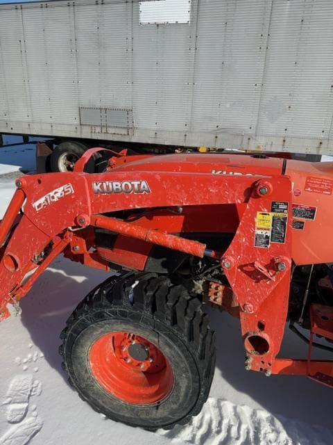 Image of Kubota MX5200 equipment image 4