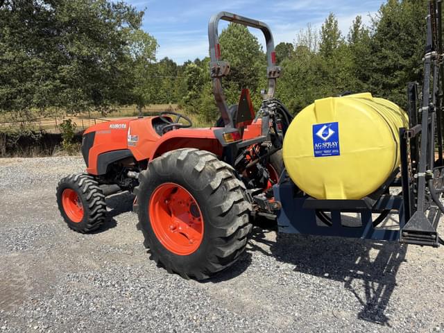 Image of Kubota MX5200D equipment image 4