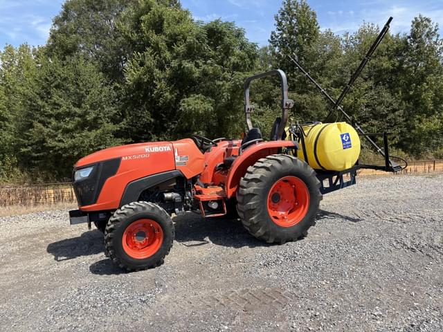 Image of Kubota MX5200D equipment image 1