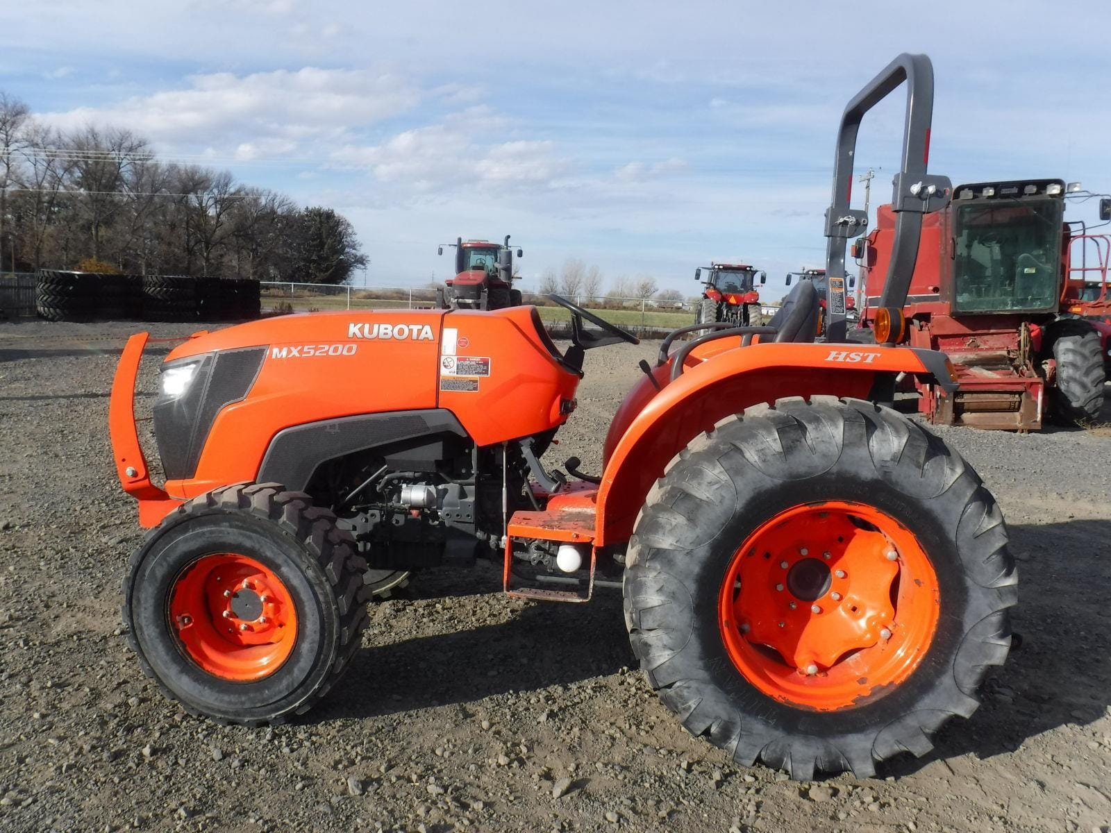 Main image Kubota MX5200HST