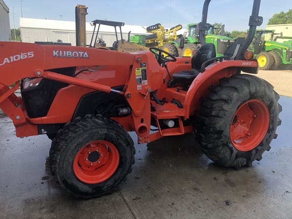 2018 Kubota MX5800 Equipment Image0