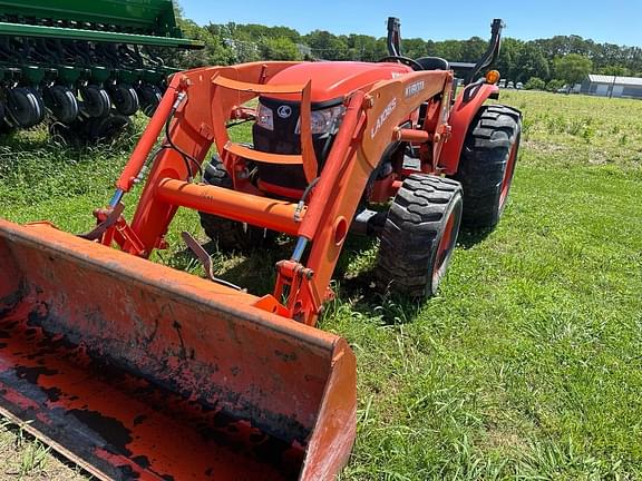 Image of Kubota MX5800 equipment image 1