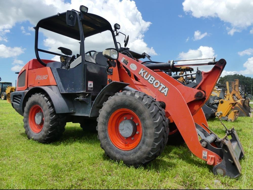 Image of Kubota R530 Primary image