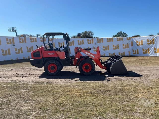 Image of Kubota R530 equipment image 3
