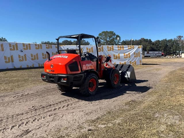 Image of Kubota R530 equipment image 4